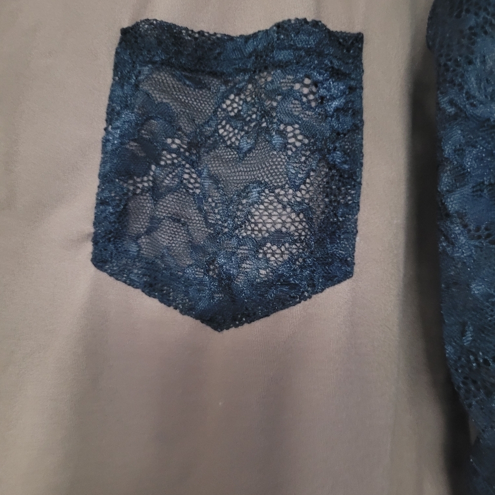 Shein curve 3xl lace shirt - Picture 2 of 7